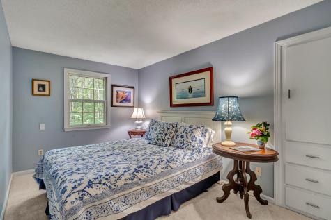 28 Ledgewood Drive Yarmouth ME 04096