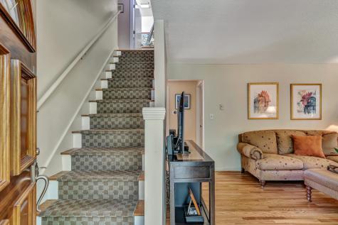 28 Ledgewood Drive Yarmouth ME 04096