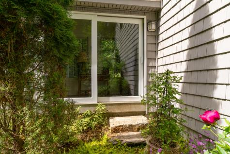 28 Ledgewood Drive Yarmouth ME 04096
