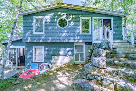 31 Bentwood Street Naples ME 04055