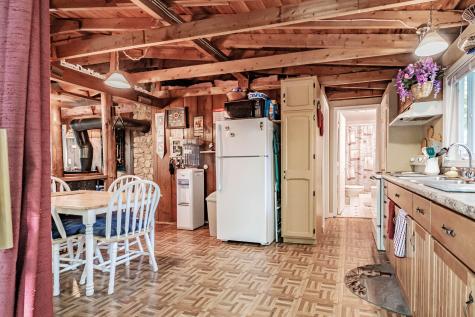 31 Bentwood Street Naples ME 04055
