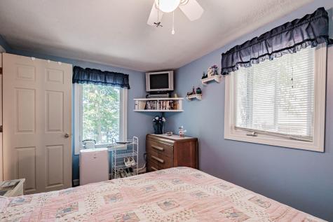 31 Bentwood Street Naples ME 04055