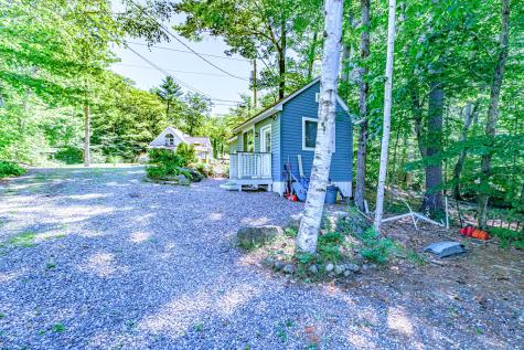 31 Bentwood Street Naples ME 04055