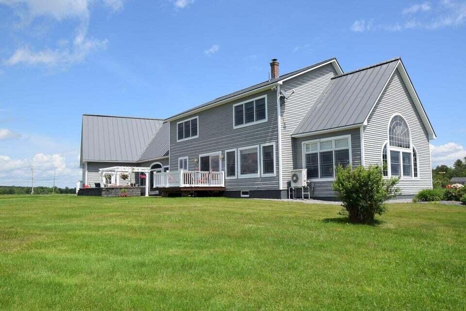18 River Road Madison ME 04950