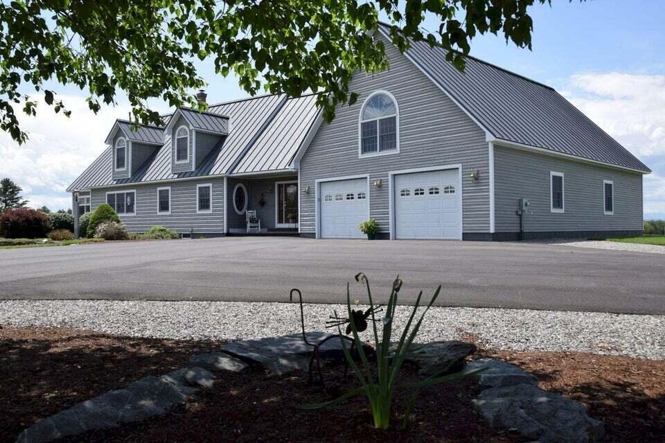 18 River Road Madison ME 04950