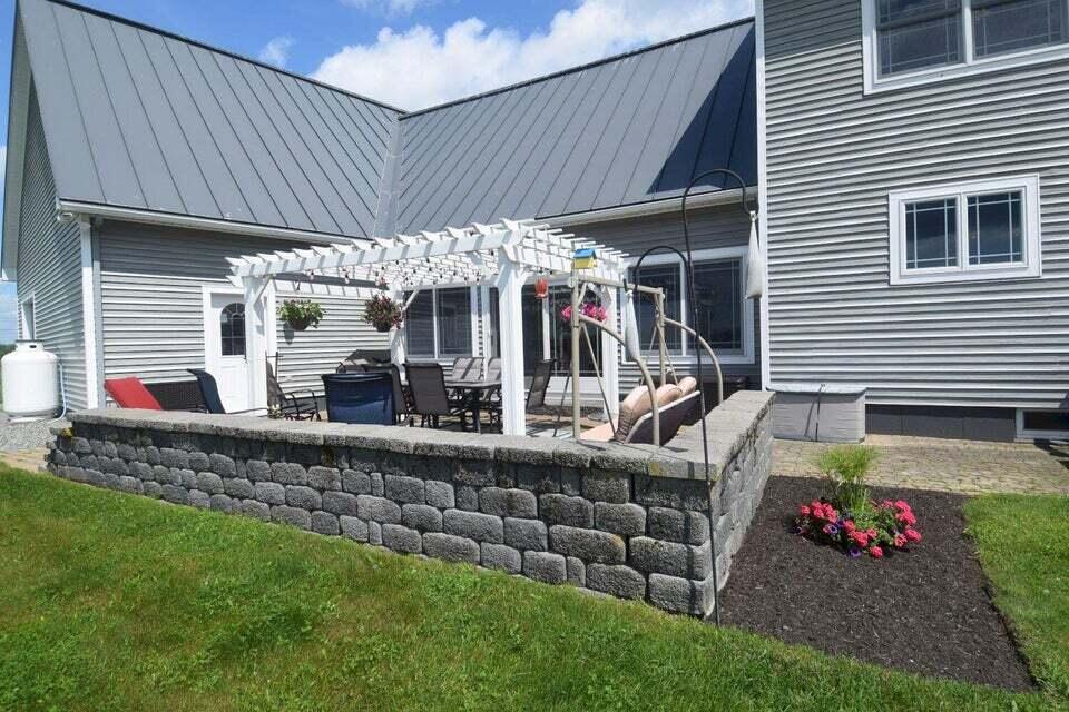 18 River Road Madison ME 04950