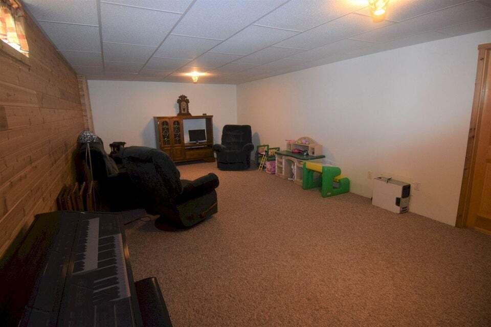 18 River Road Madison ME 04950