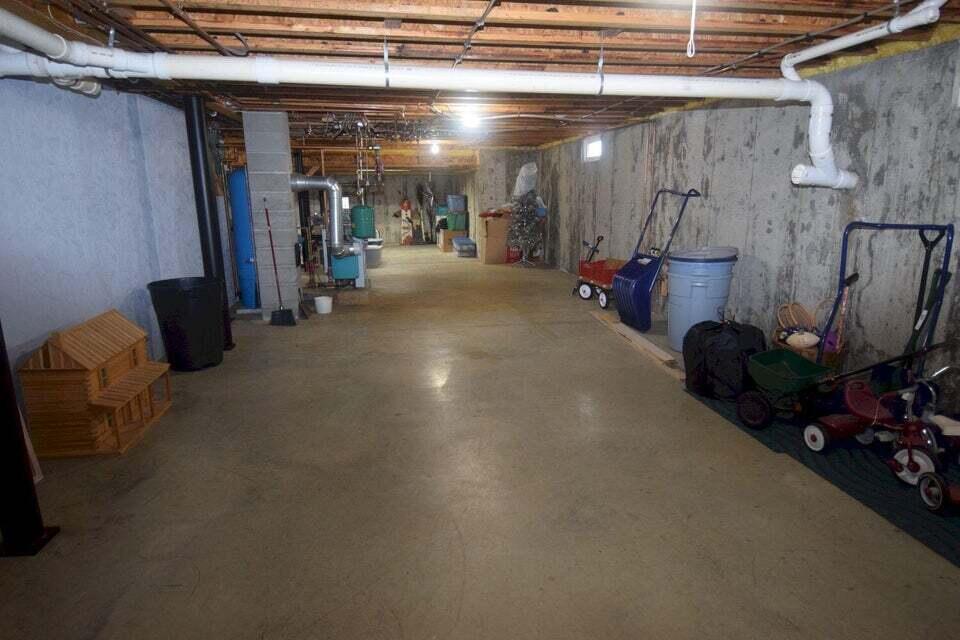 18 River Road Madison ME 04950