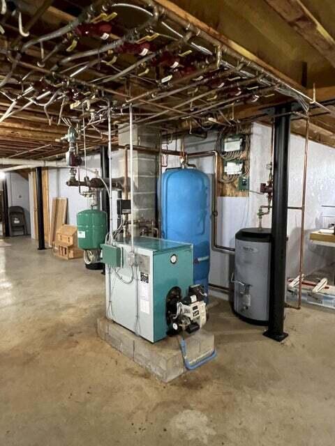 18 River Road Madison ME 04950