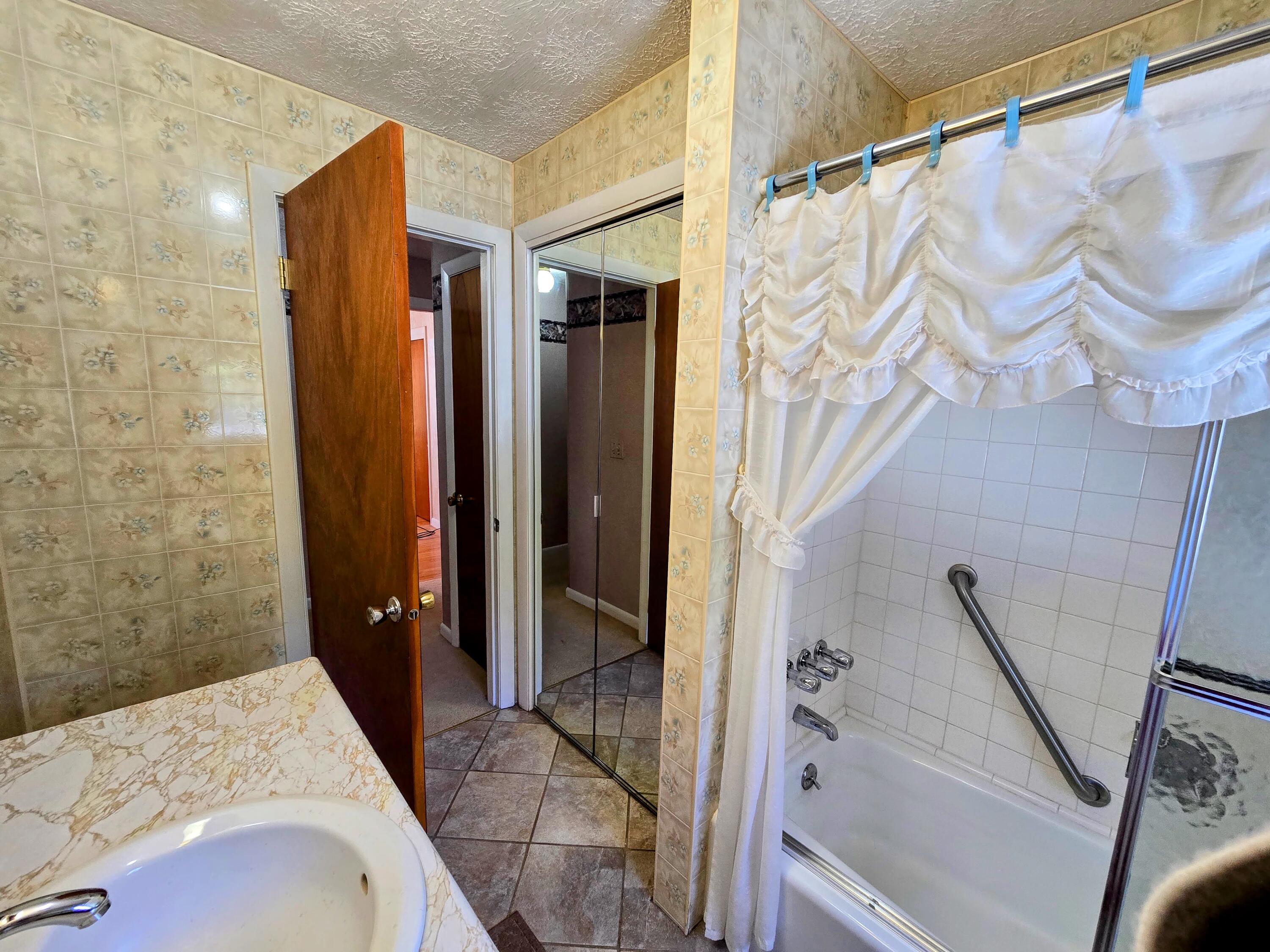 4 Woodsdale Drive Jay ME 04239