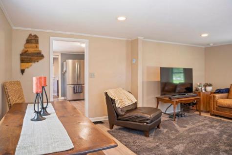 42 Winn Road Falmouth ME 04105