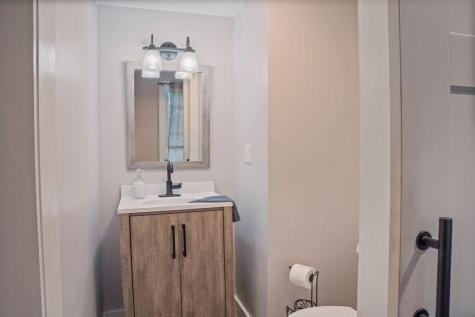 42 Winn Road Falmouth ME 04105
