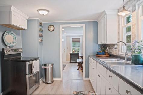 42 Winn Road Falmouth ME 04105