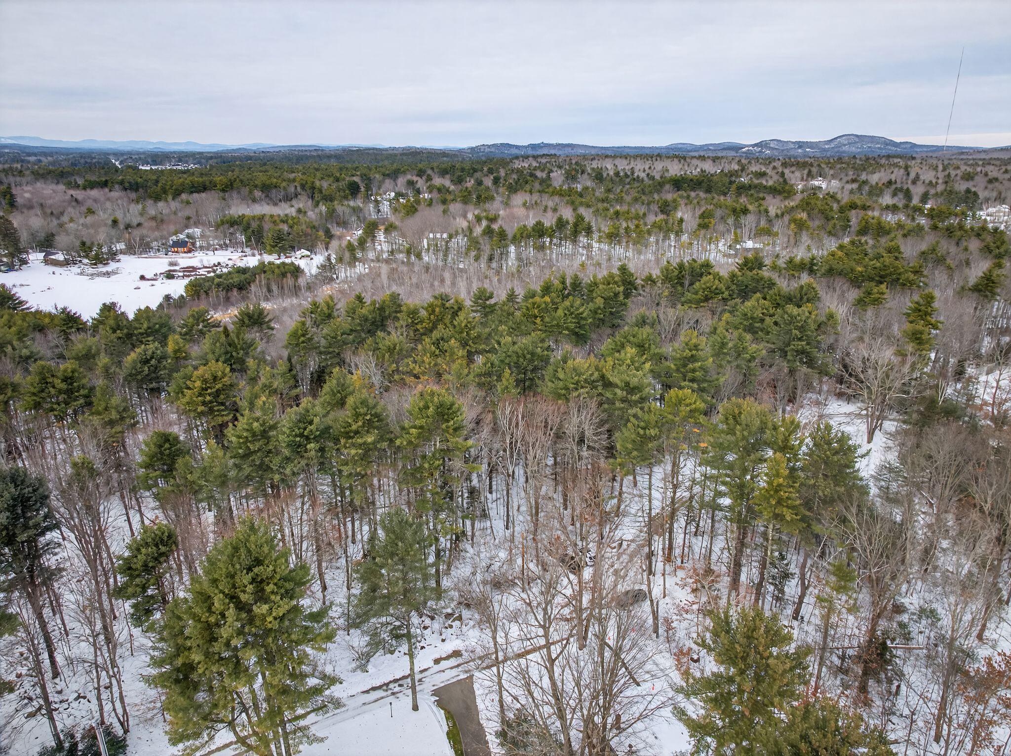 89 Shaw Road Raymond ME 04071
