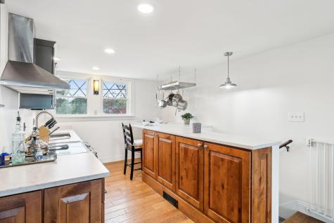 1081 Kings Highway Kennebunkport ME 04046