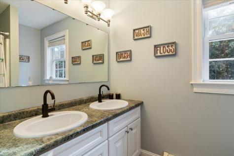 3 Highpointe Circle Kittery ME 03904