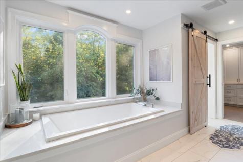 3 Highpointe Circle Kittery ME 03904