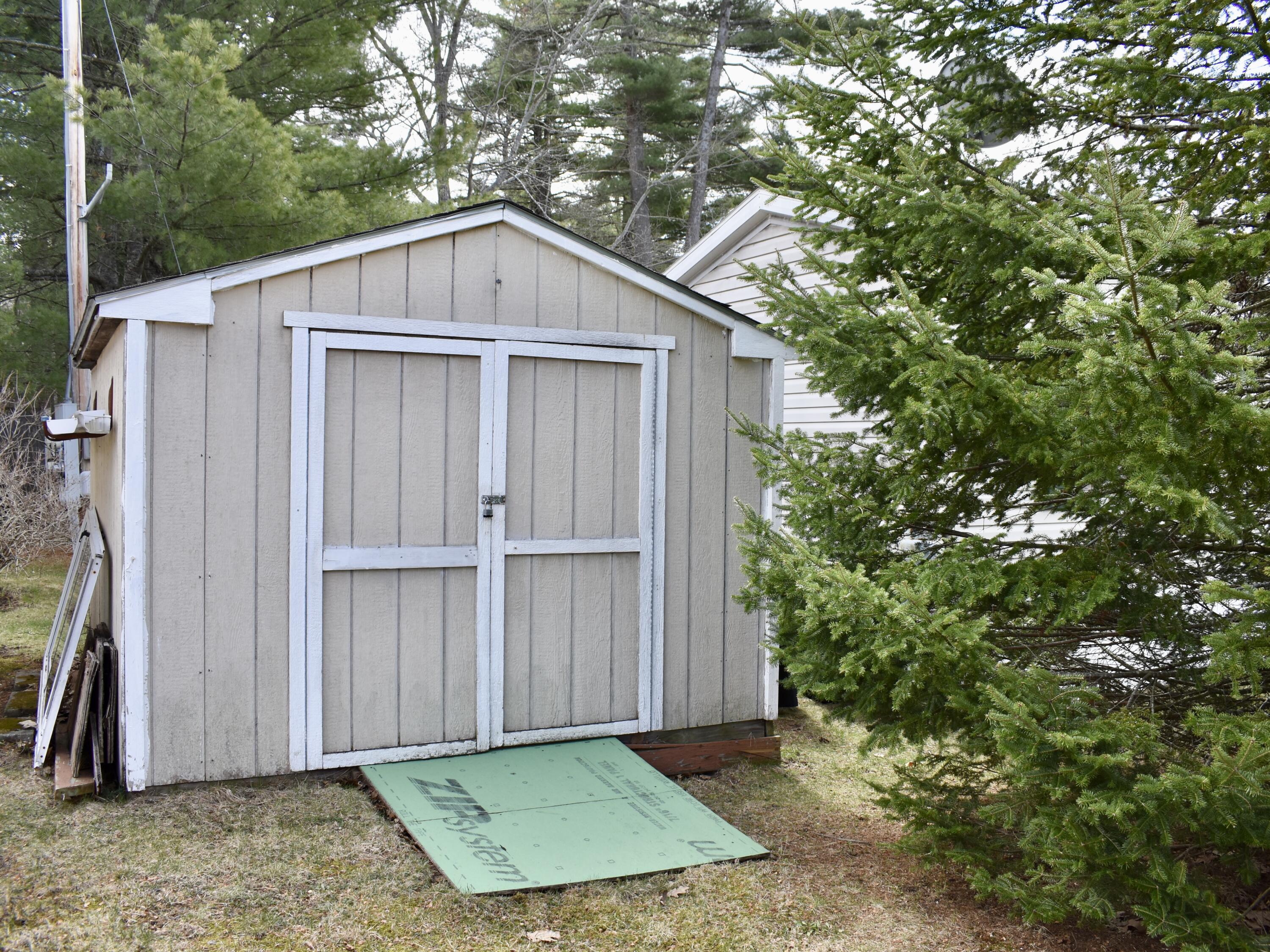 54 Larry Lane Brunswick ME 04011