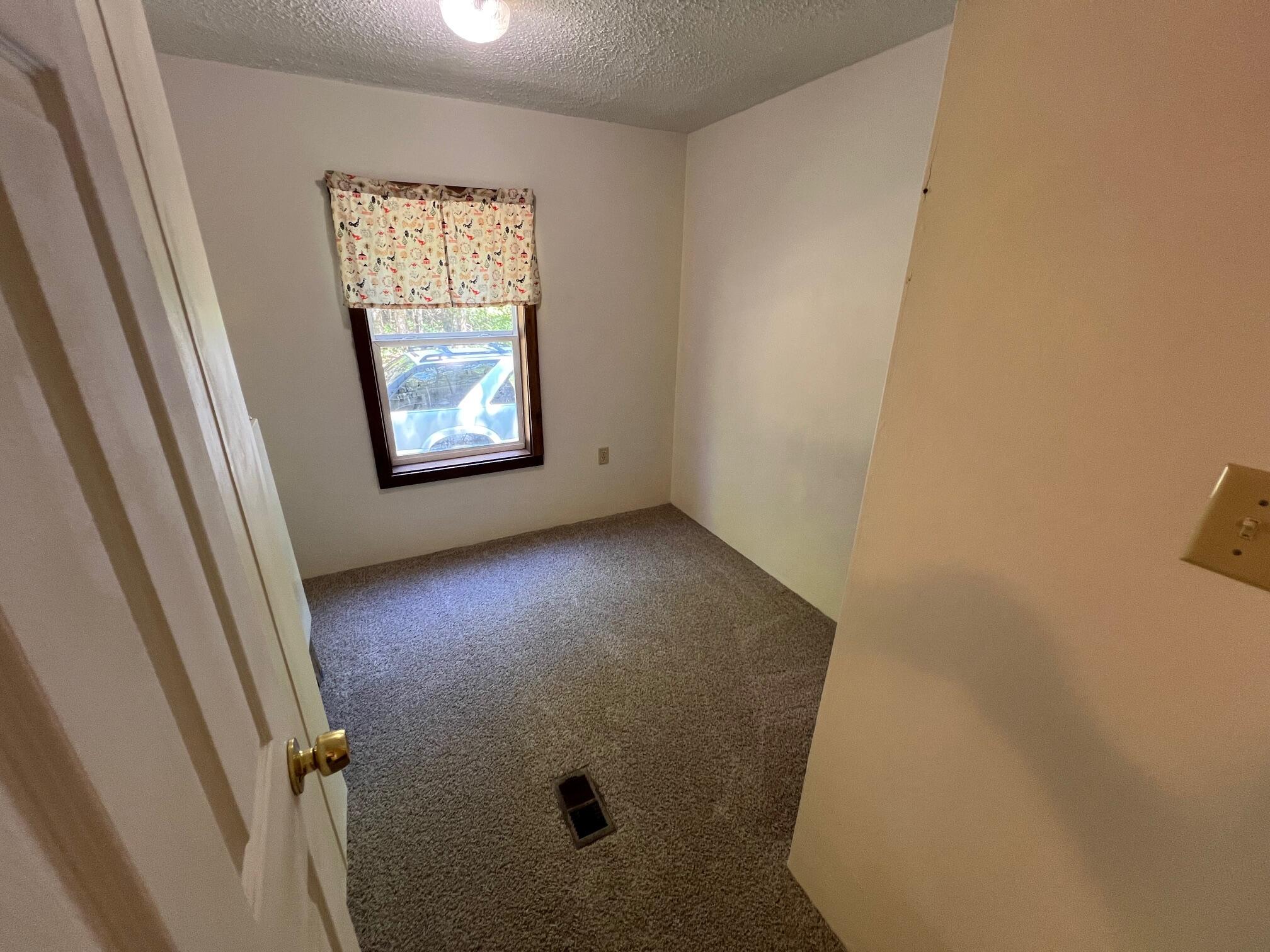 28 Brookside Drive Saint Albans ME 04971