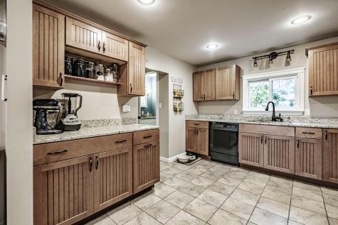 51 Leighton Road Falmouth ME 04105