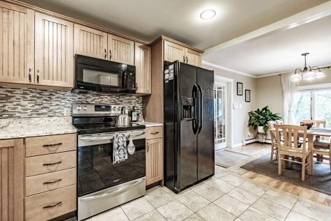 51 Leighton Road Falmouth ME 04105