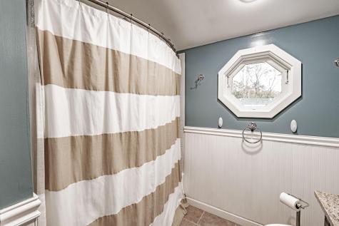 51 Leighton Road Falmouth ME 04105