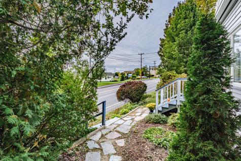 51 Leighton Road Falmouth ME 04105