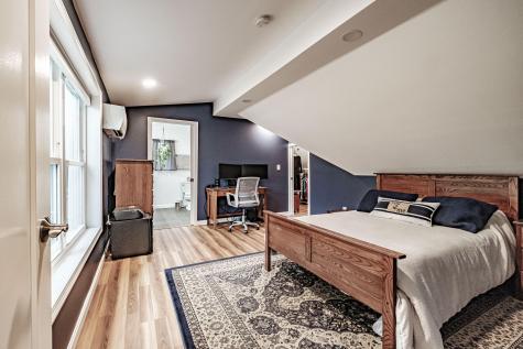 51 Leighton Road Falmouth ME 04105