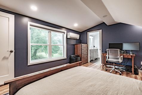 51 Leighton Road Falmouth ME 04105
