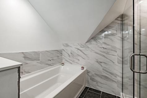 51 Leighton Road Falmouth ME 04105