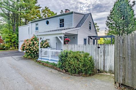 51 Leighton Road Falmouth ME 04105