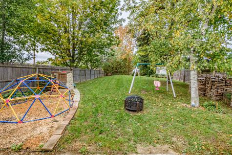 51 Leighton Road Falmouth ME 04105