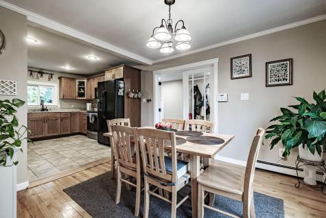 51 Leighton Road Falmouth ME 04105