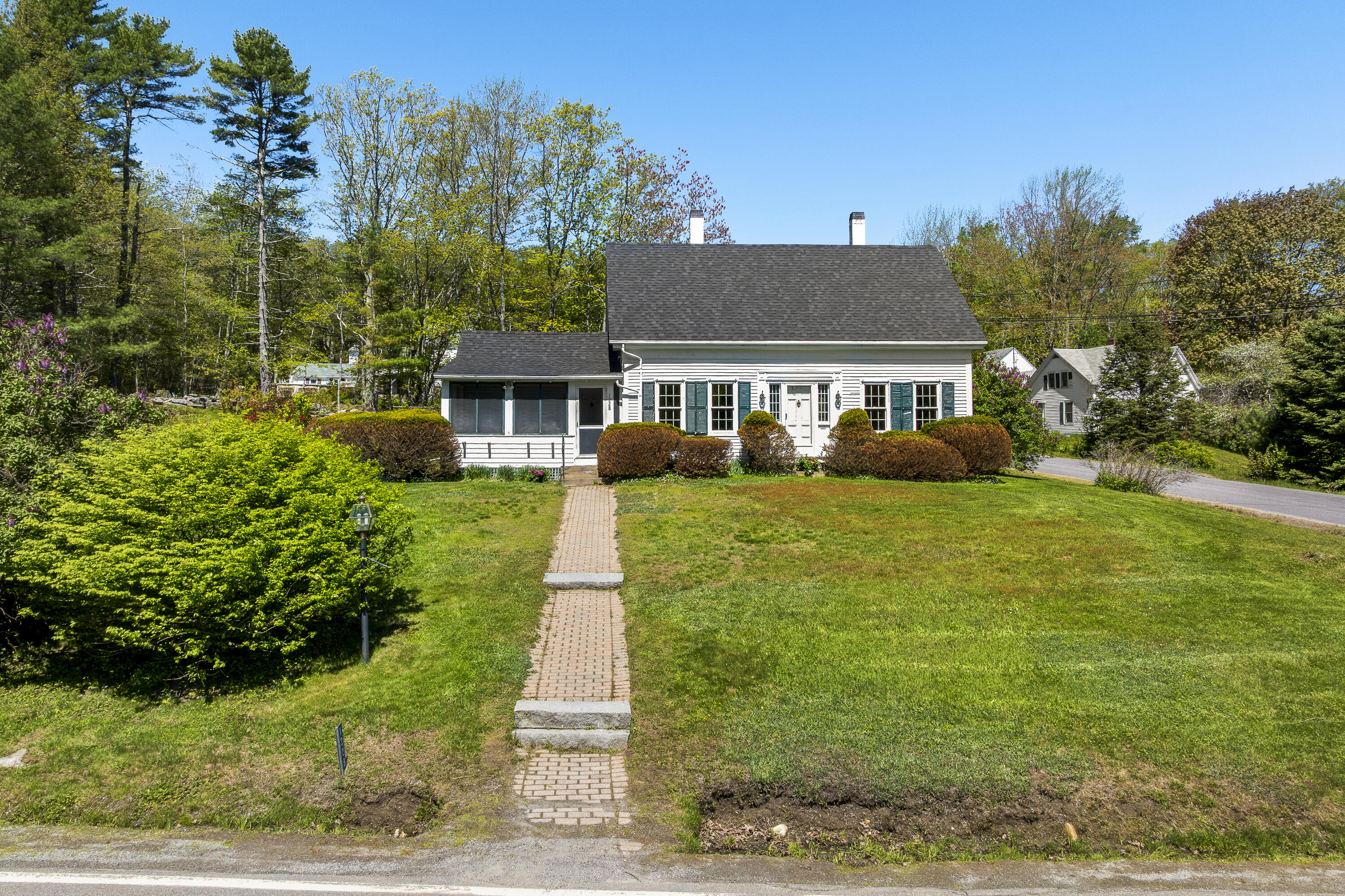 1228 State Route 32 Bristol ME 04564