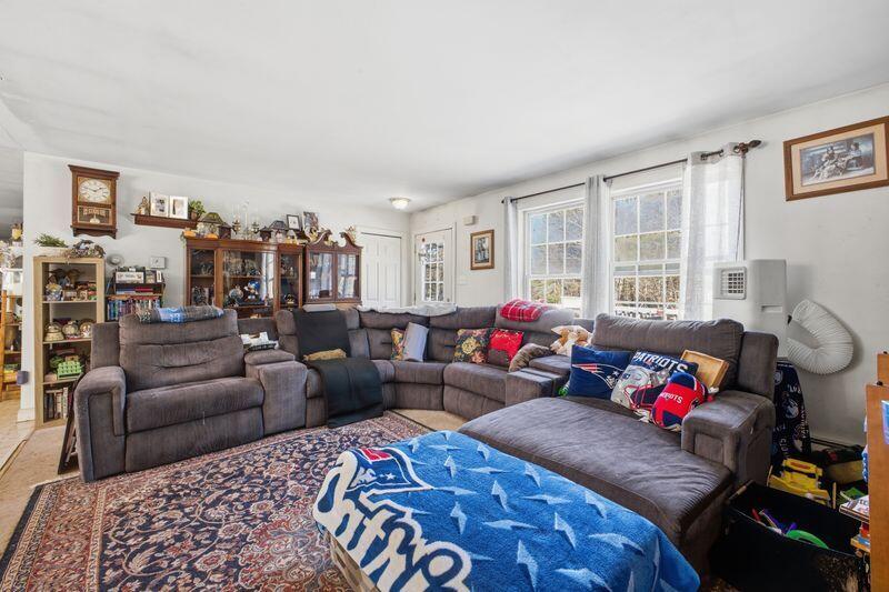 75 Tedford Road Topsham ME 04086
