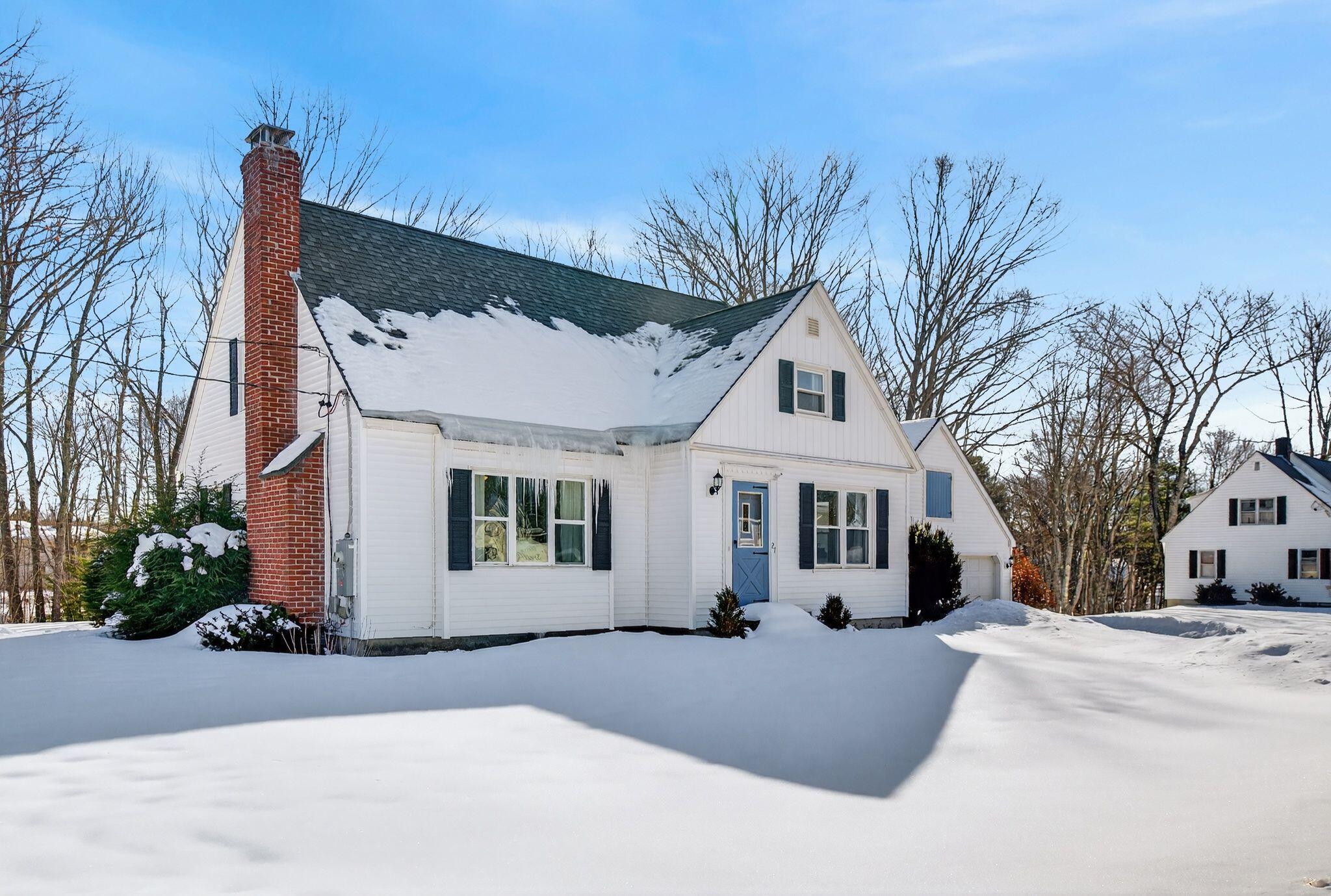 27 Bowdoin Street Lisbon ME 04252