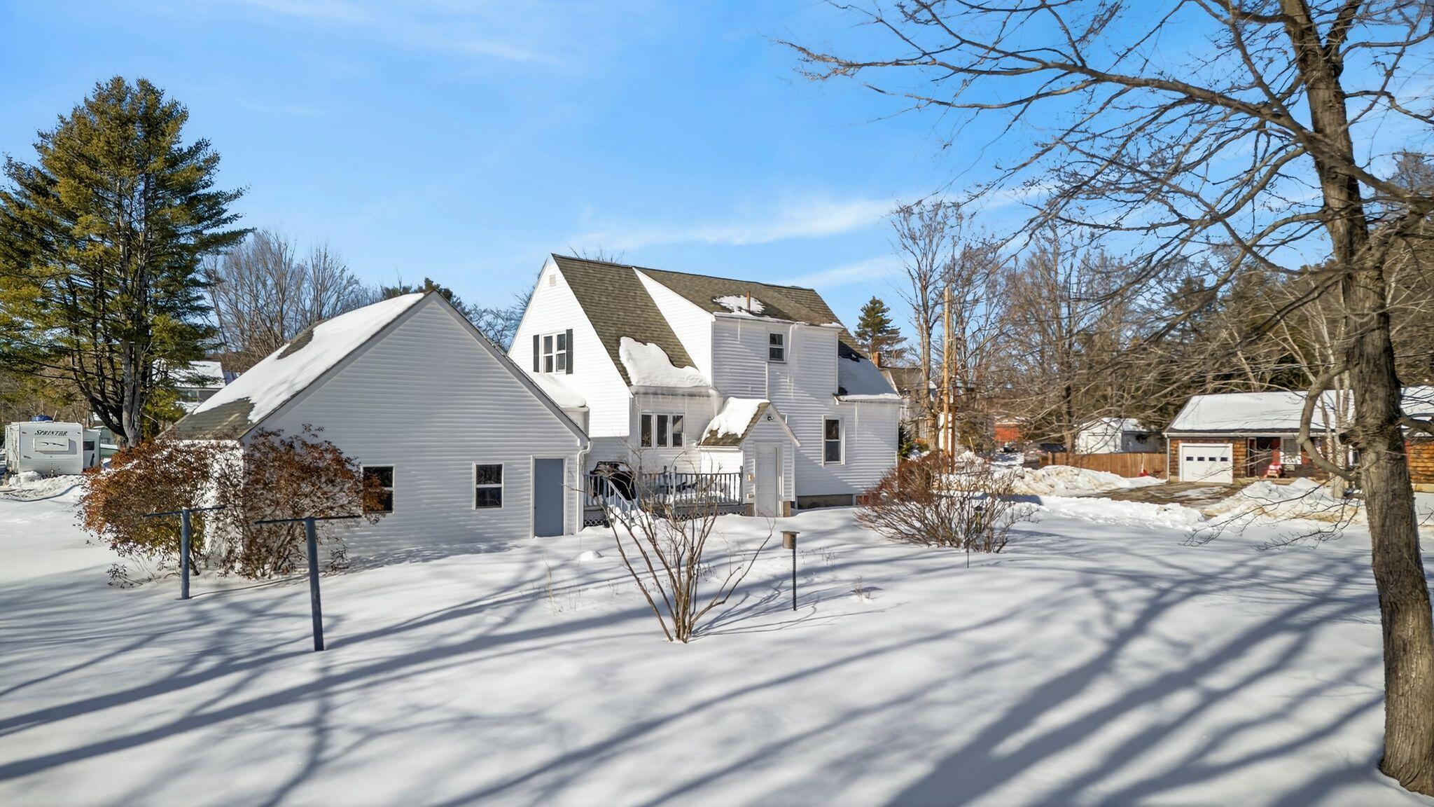 27 Bowdoin Street Lisbon ME 04252