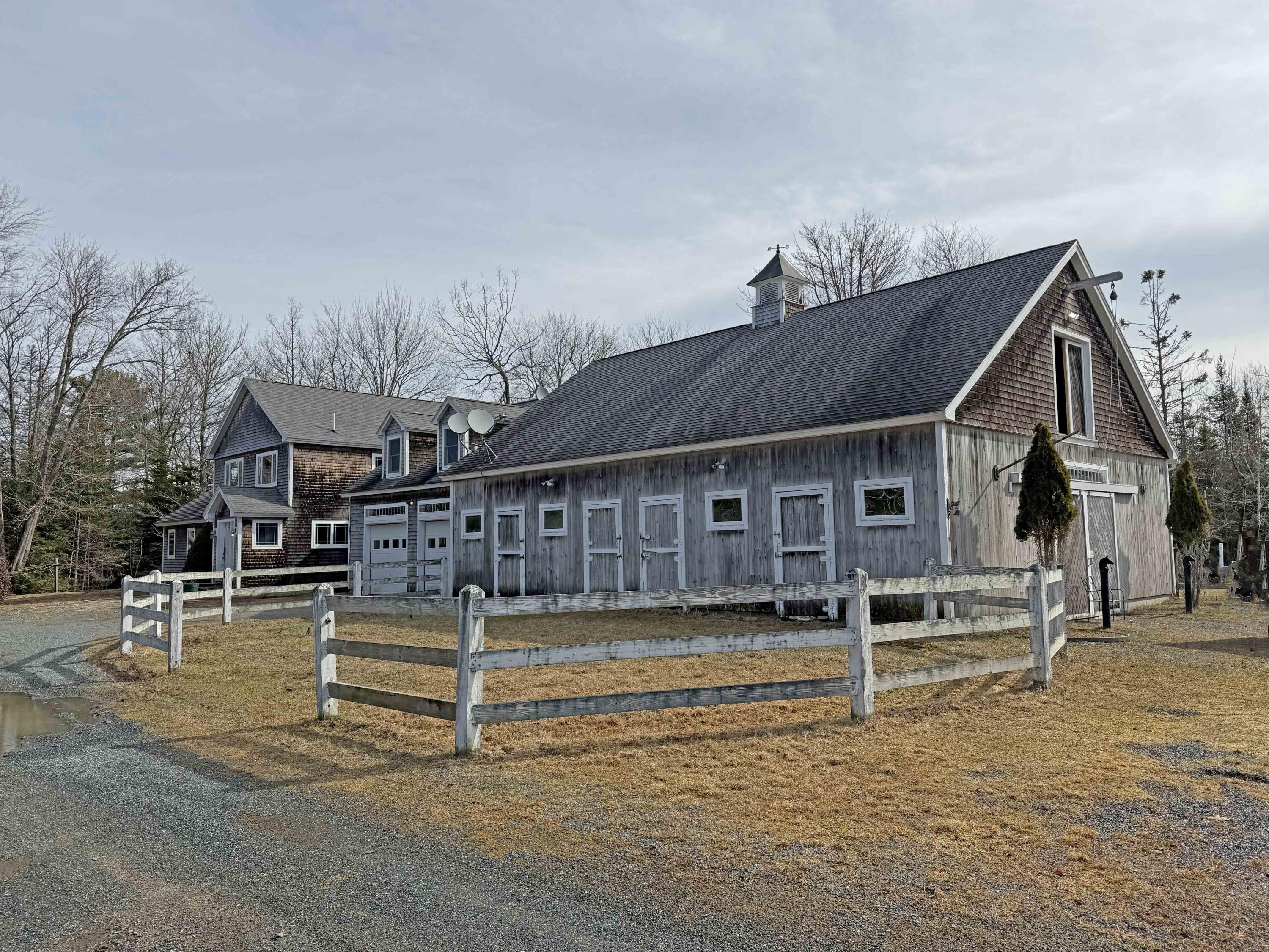 84 Mosely Point Lane Lamoine ME 04605