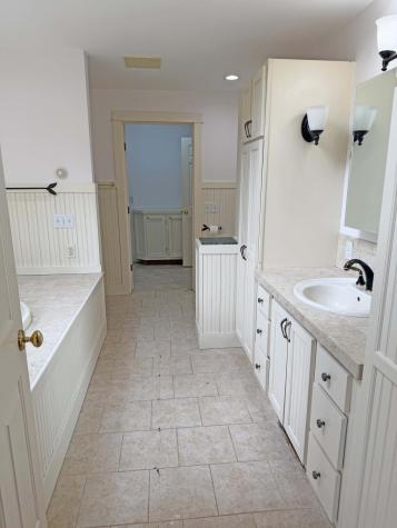 84 Mosely Point Lane Lamoine ME 04605