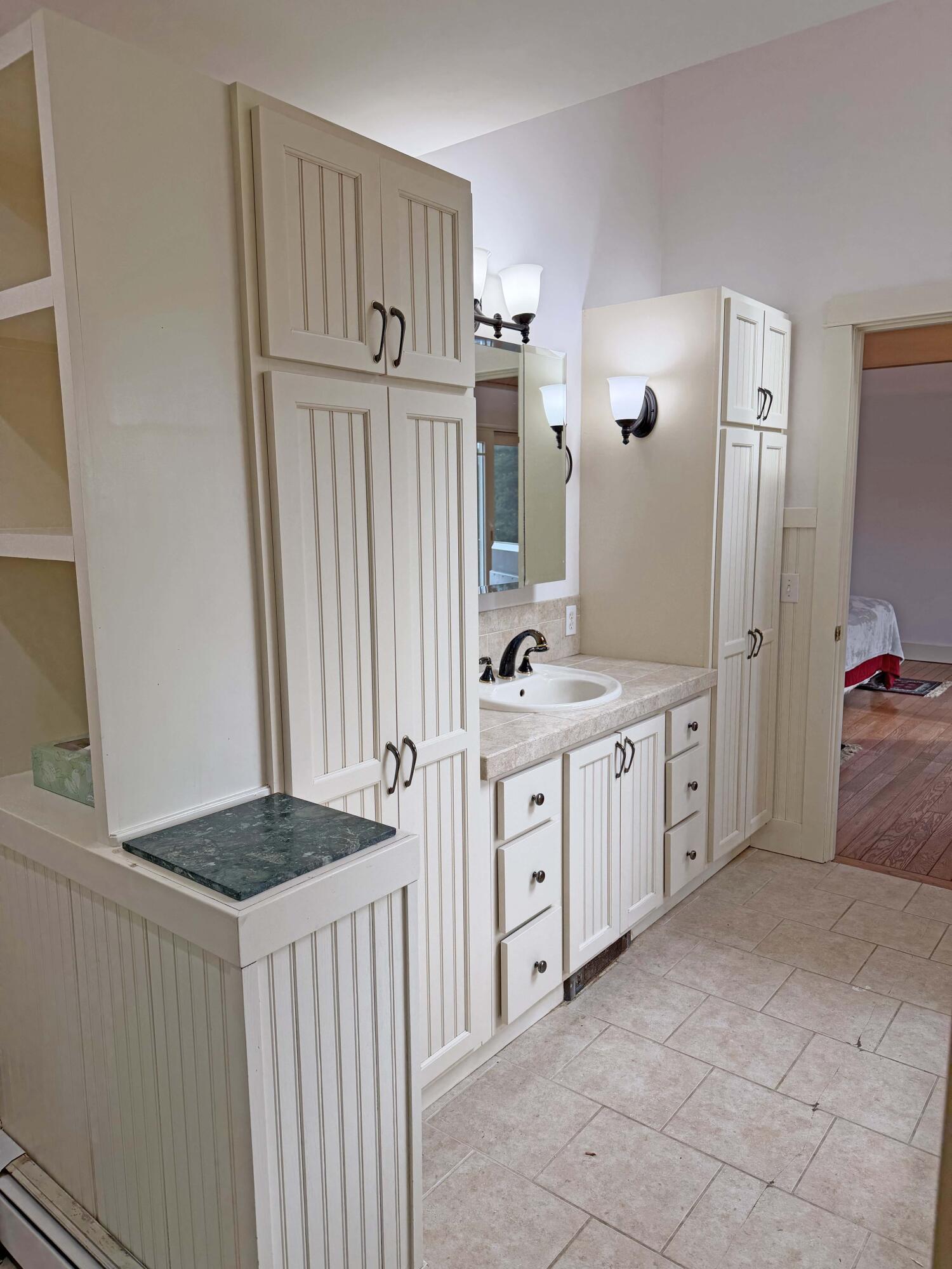 84 Mosely Point Lane Lamoine ME 04605