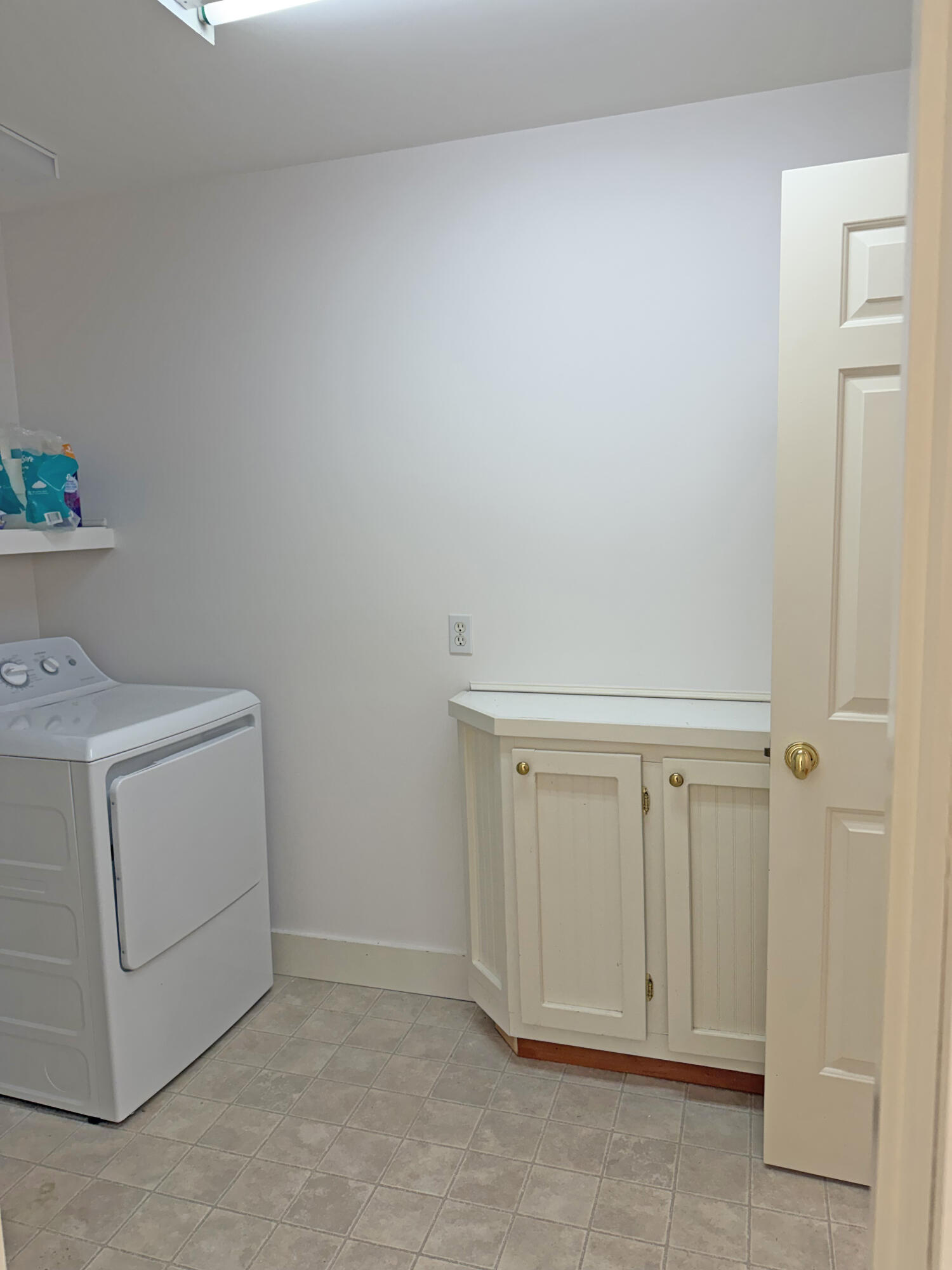 84 Mosely Point Lane Lamoine ME 04605