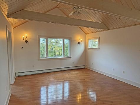 84 Mosely Point Lane Lamoine ME 04605