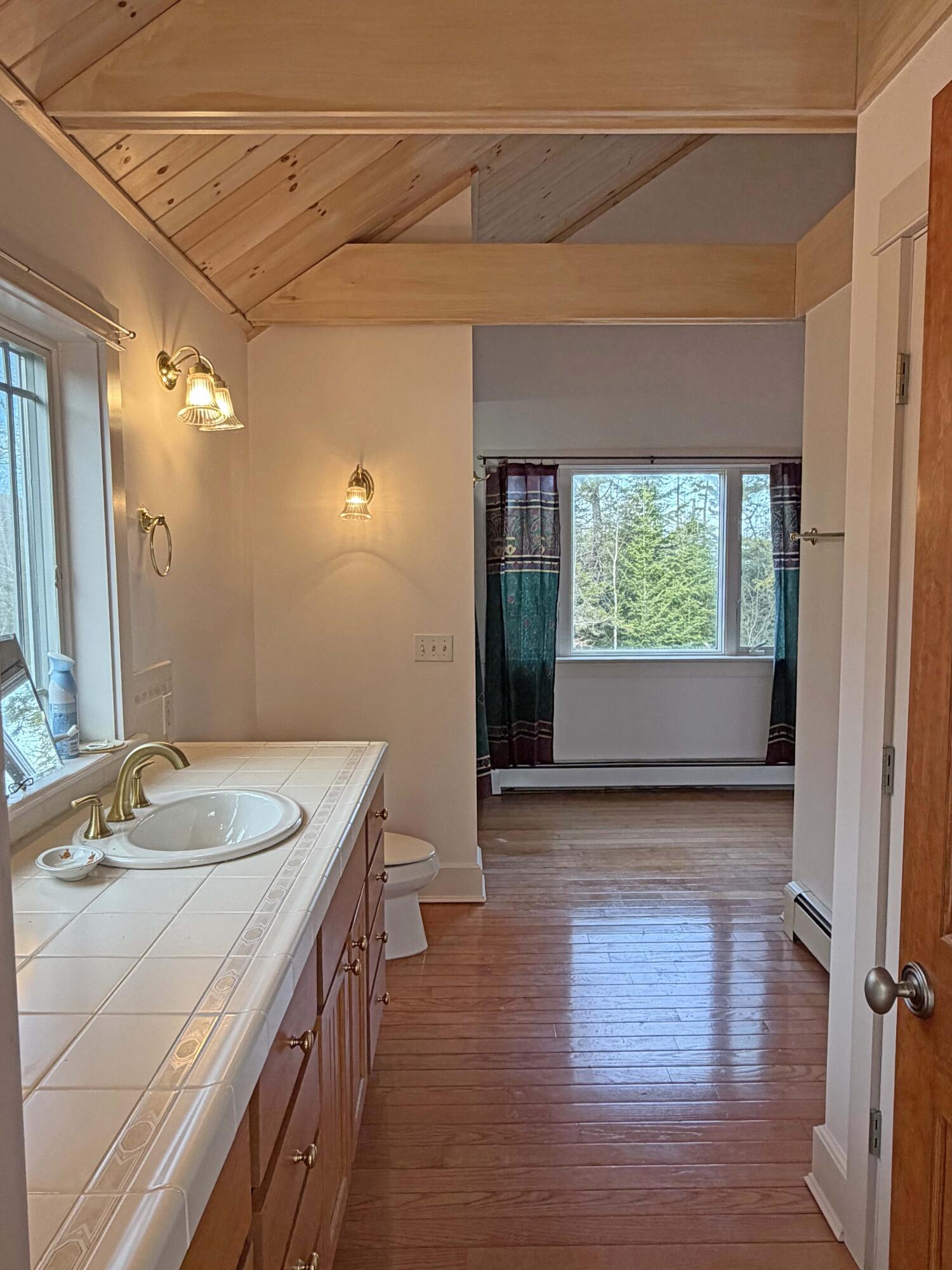84 Mosely Point Lane Lamoine ME 04605