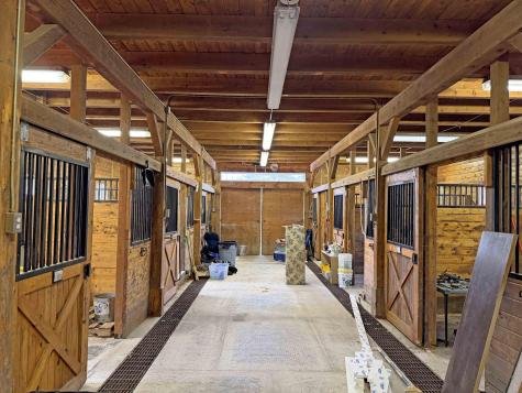 84 Mosely Point Lane Lamoine ME 04605