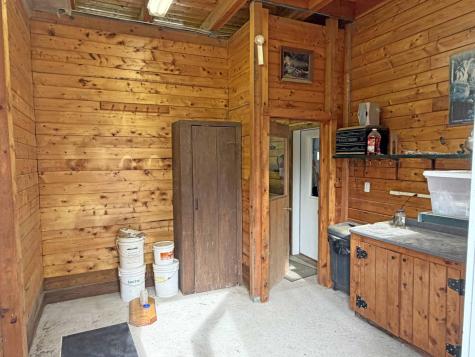 84 Mosely Point Lane Lamoine ME 04605