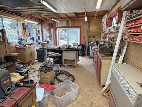 84 Mosely Point Lane Lamoine ME 04605