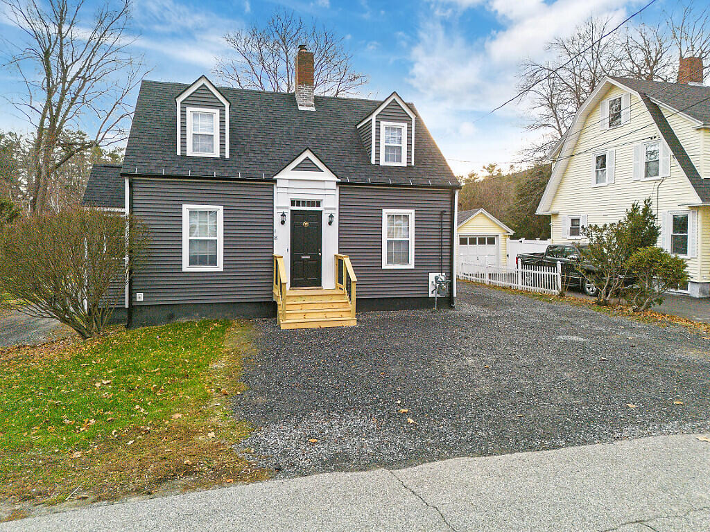 18 Manley Street Augusta ME 04330
