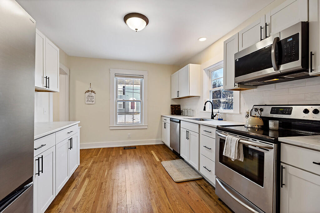 18 Manley Street Augusta ME 04330