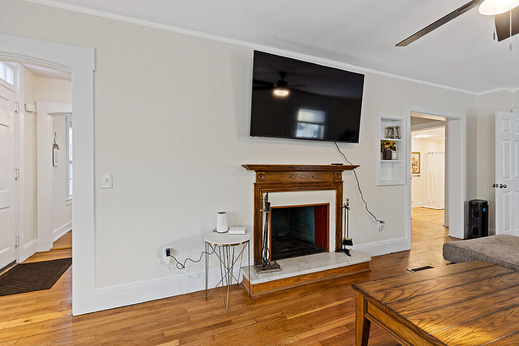 18 Manley Street Augusta ME 04330