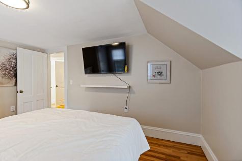 18 Manley Street Augusta ME 04330